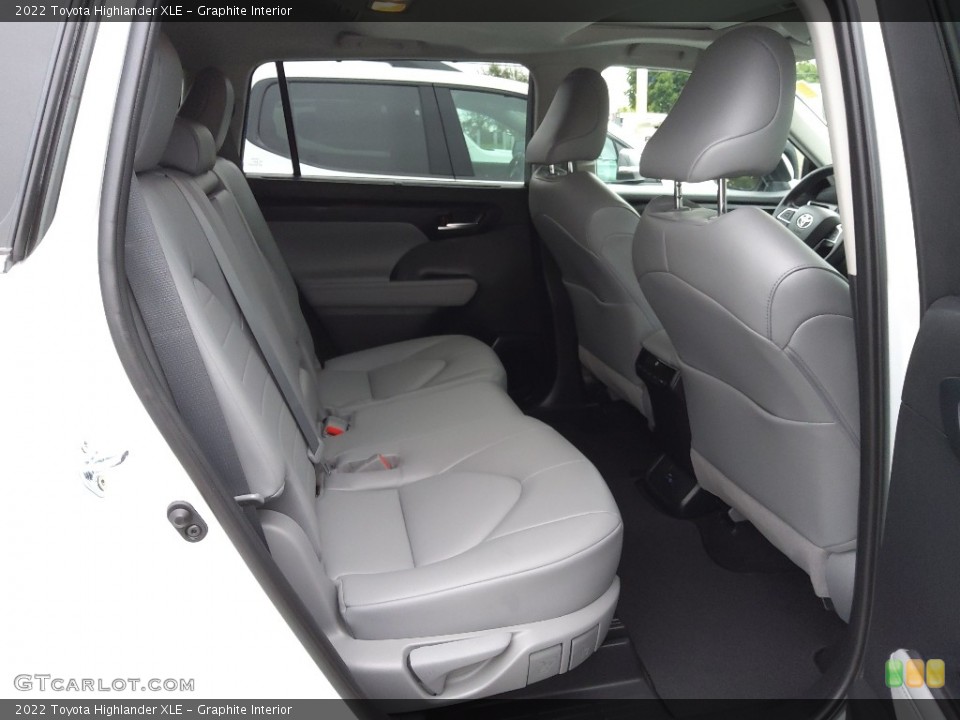 Graphite Interior Rear Seat for the 2022 Toyota Highlander XLE #144713734