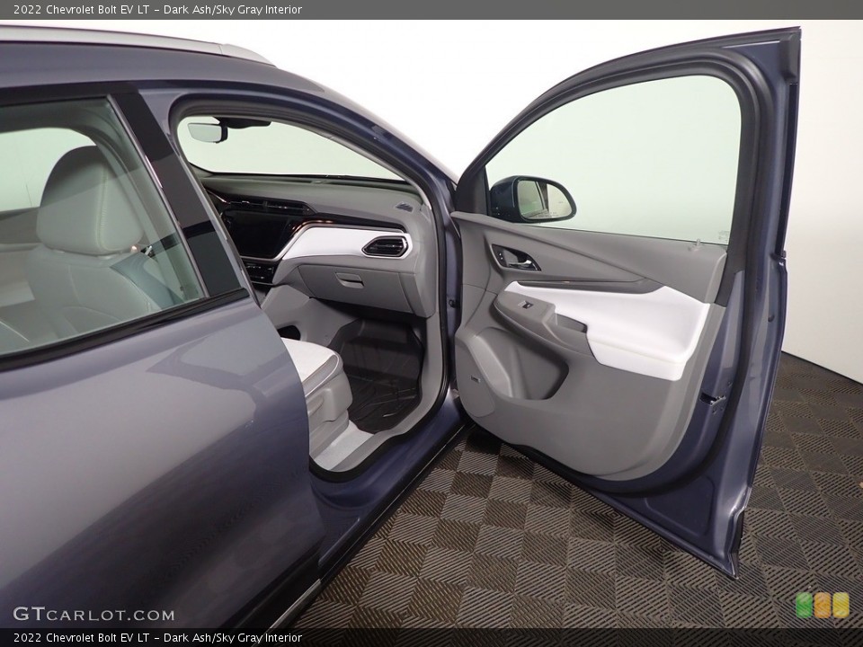 Dark Ash/Sky Gray Interior Door Panel for the 2022 Chevrolet Bolt EV LT #144740375