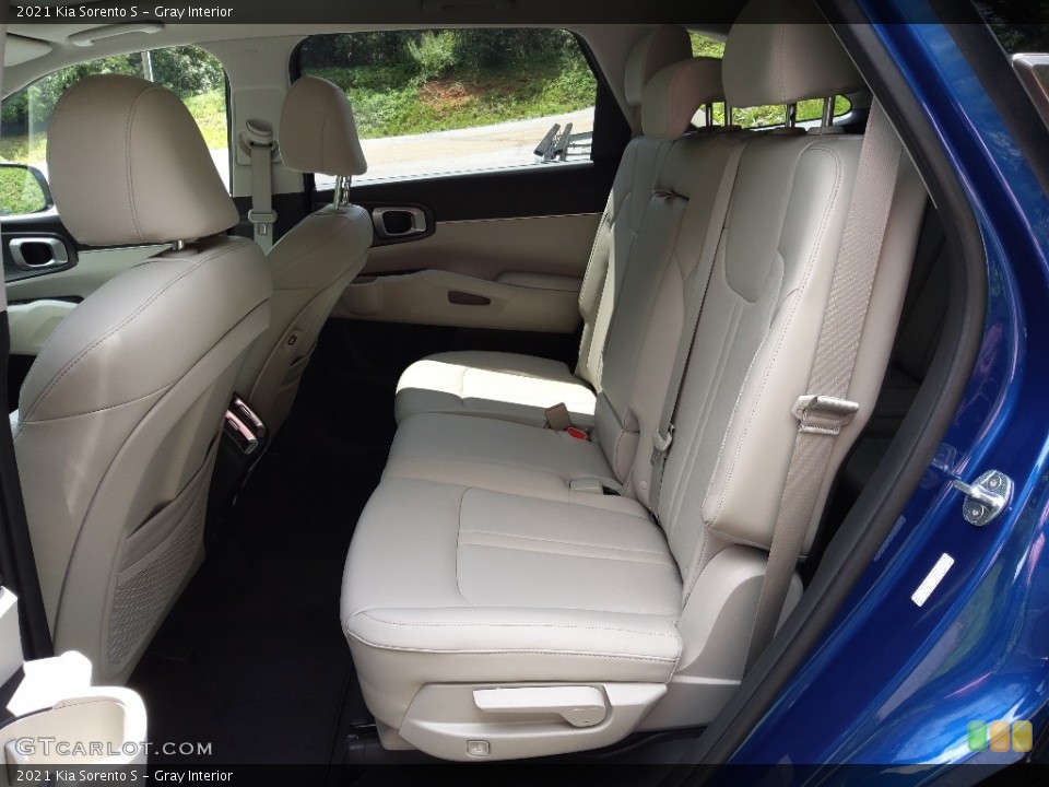 Gray Interior Rear Seat for the 2021 Kia Sorento S #144742528