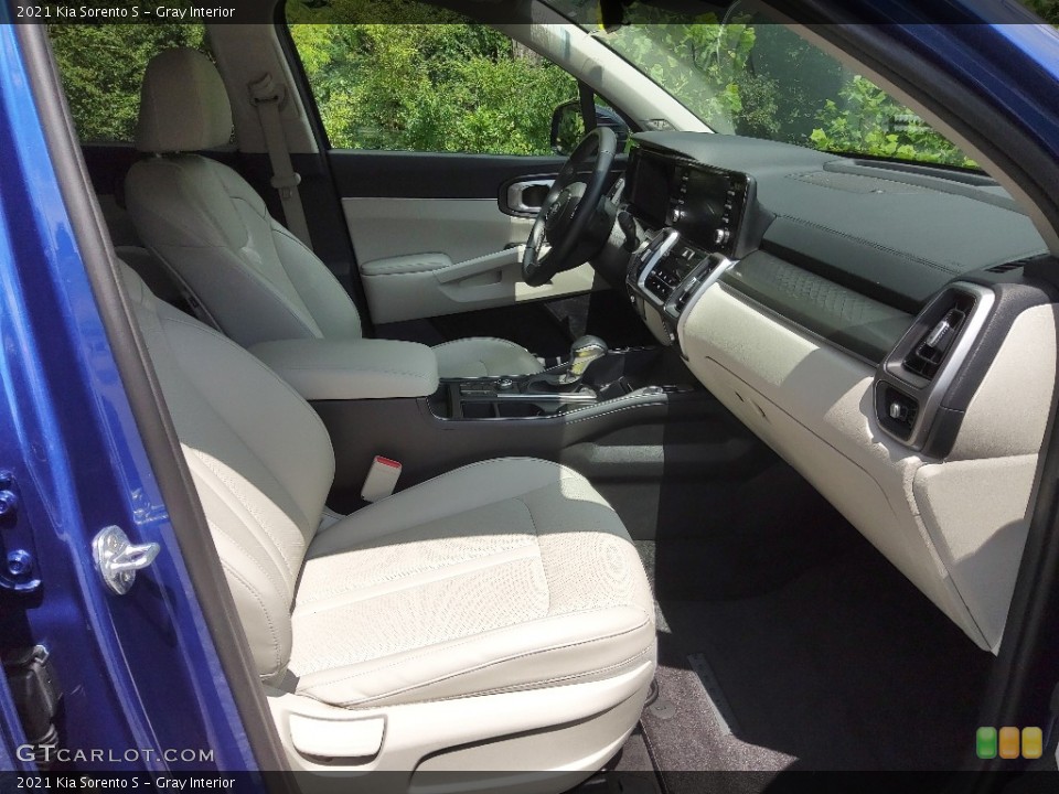 Gray Interior Front Seat for the 2021 Kia Sorento S #144742582