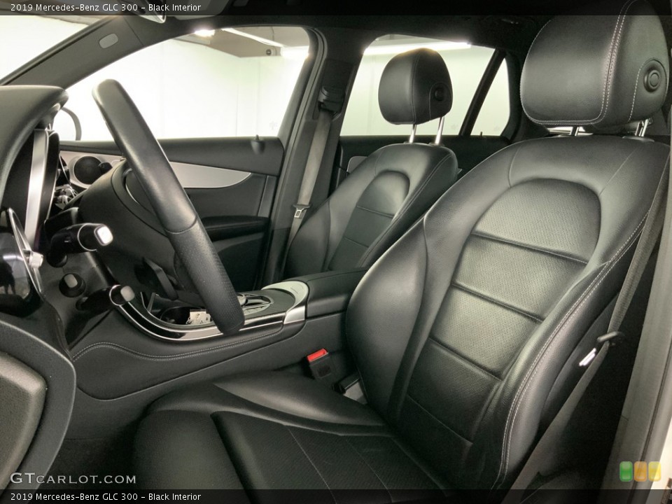 Black 2019 Mercedes-Benz GLC Interiors
