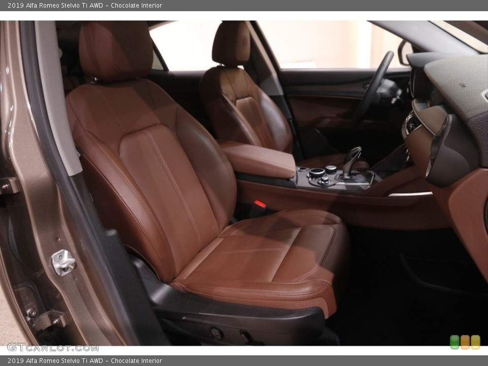 Chocolate 2019 Alfa Romeo Stelvio Interiors