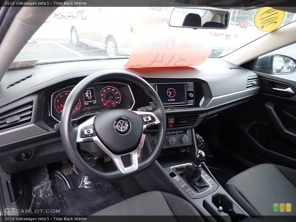 Titan Black Interior Photo for the 2019 Volkswagen Jetta S #144781964