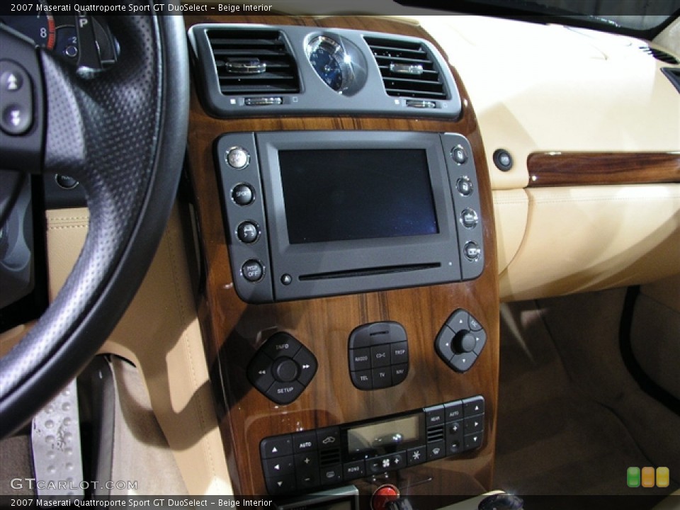 Beige Interior Controls for the 2007 Maserati Quattroporte Sport GT DuoSelect #144797
