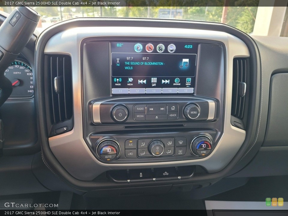 Jet Black Interior Controls for the 2017 GMC Sierra 2500HD SLE Double Cab 4x4 #144803021