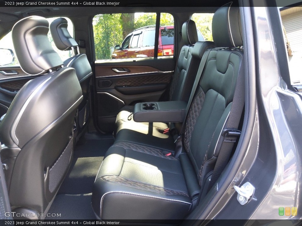 Global Black Interior Rear Seat for the 2023 Jeep Grand Cherokee Summit 4x4 #144815327