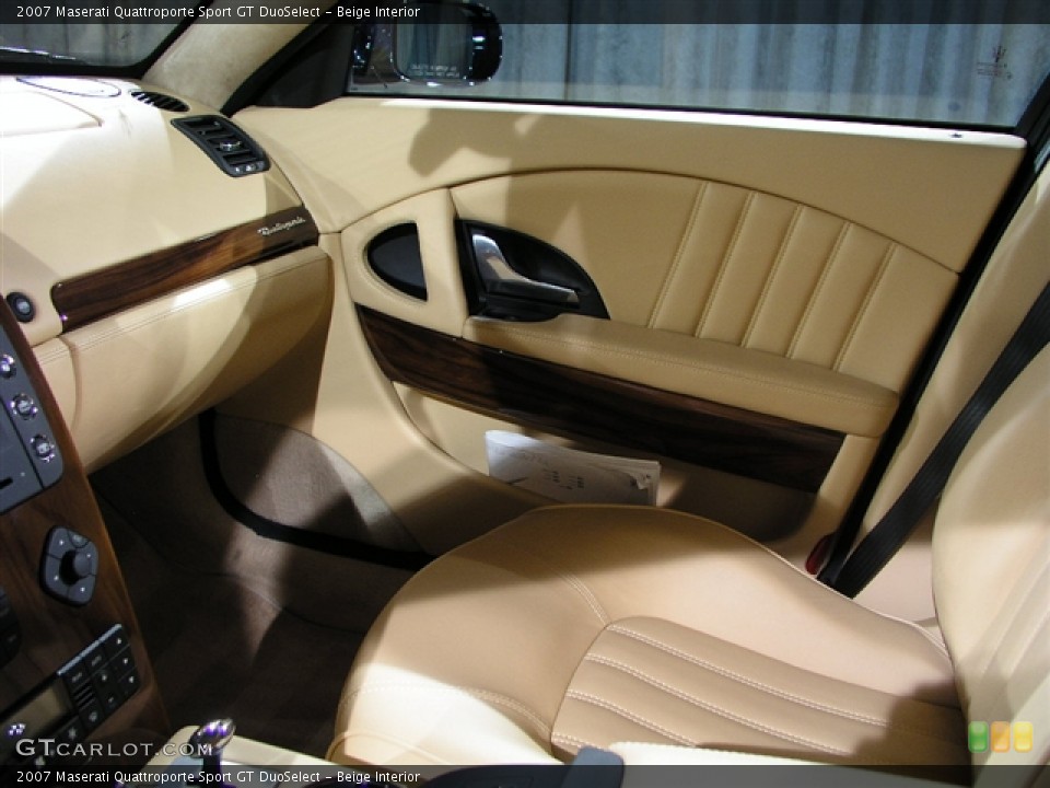 Beige Interior Door Panel for the 2007 Maserati Quattroporte Sport GT DuoSelect #144818
