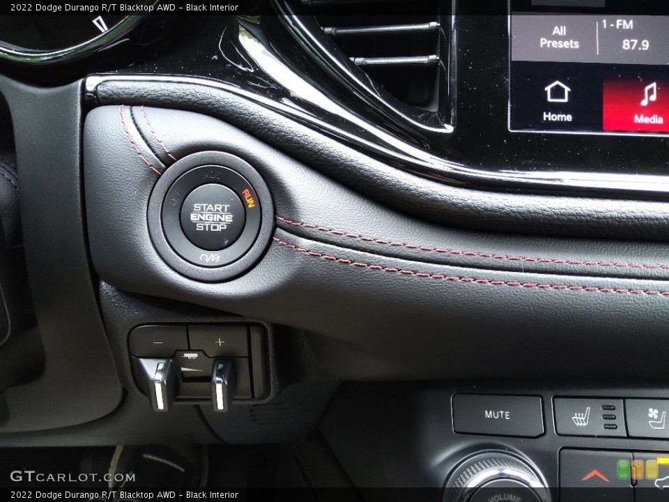 Black Interior Controls for the 2022 Dodge Durango R/T Blacktop AWD #144822991