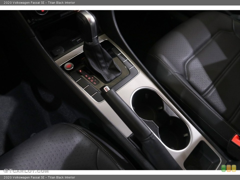 Titan Black Interior Transmission for the 2020 Volkswagen Passat SE #144838190