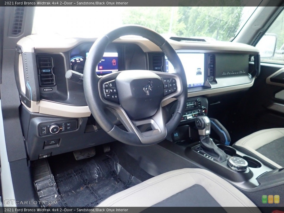 Sandstone/Black Onyx 2021 Ford Bronco Interiors