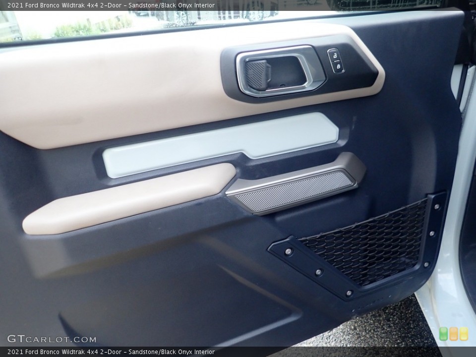 Sandstone/Black Onyx Interior Door Panel for the 2021 Ford Bronco Wildtrak 4x4 2-Door #144859413