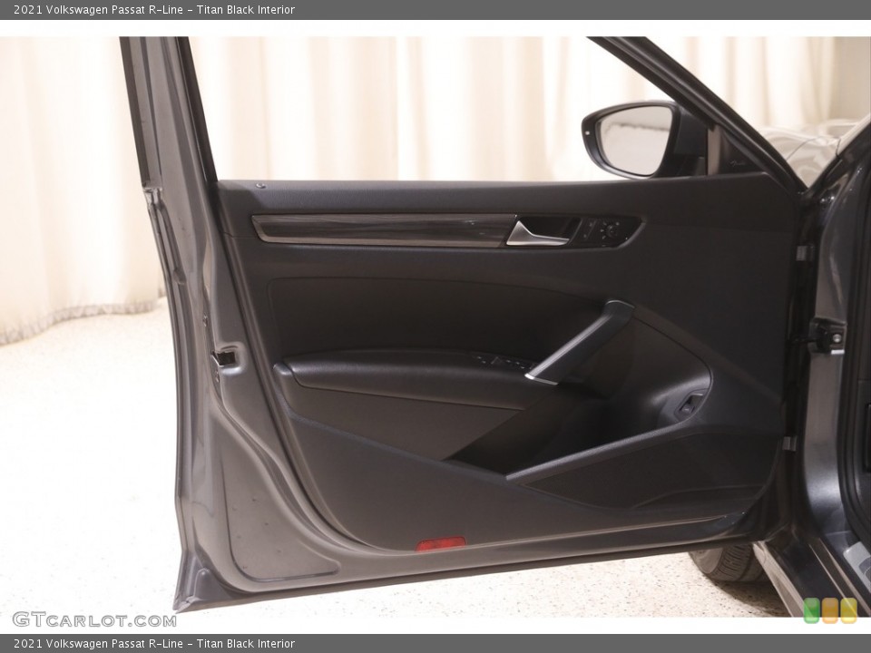 Titan Black Interior Door Panel for the 2021 Volkswagen Passat R-Line #144865087
