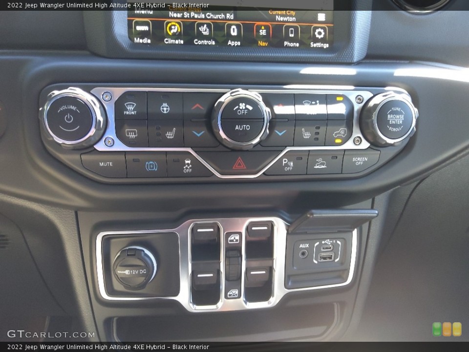 Black Interior Controls for the 2022 Jeep Wrangler Unlimited High Altitude 4XE Hybrid #144871465