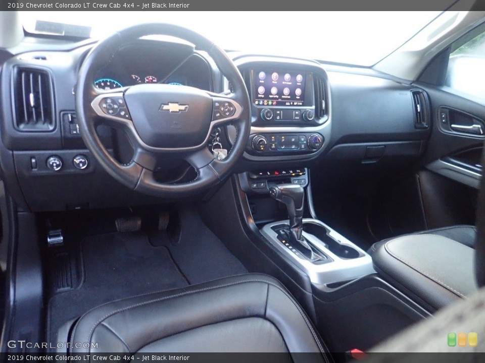 Jet Black Interior Photo for the 2019 Chevrolet Colorado LT Crew Cab 4x4 #144877301