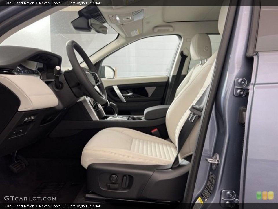 Light Oyster Interior Front Seat for the 2023 Land Rover Discovery Sport S #144881714