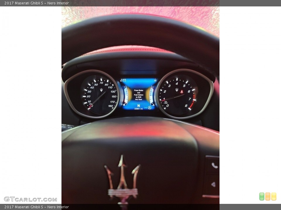 Nero Interior Gauges for the 2017 Maserati Ghibli S #144912703