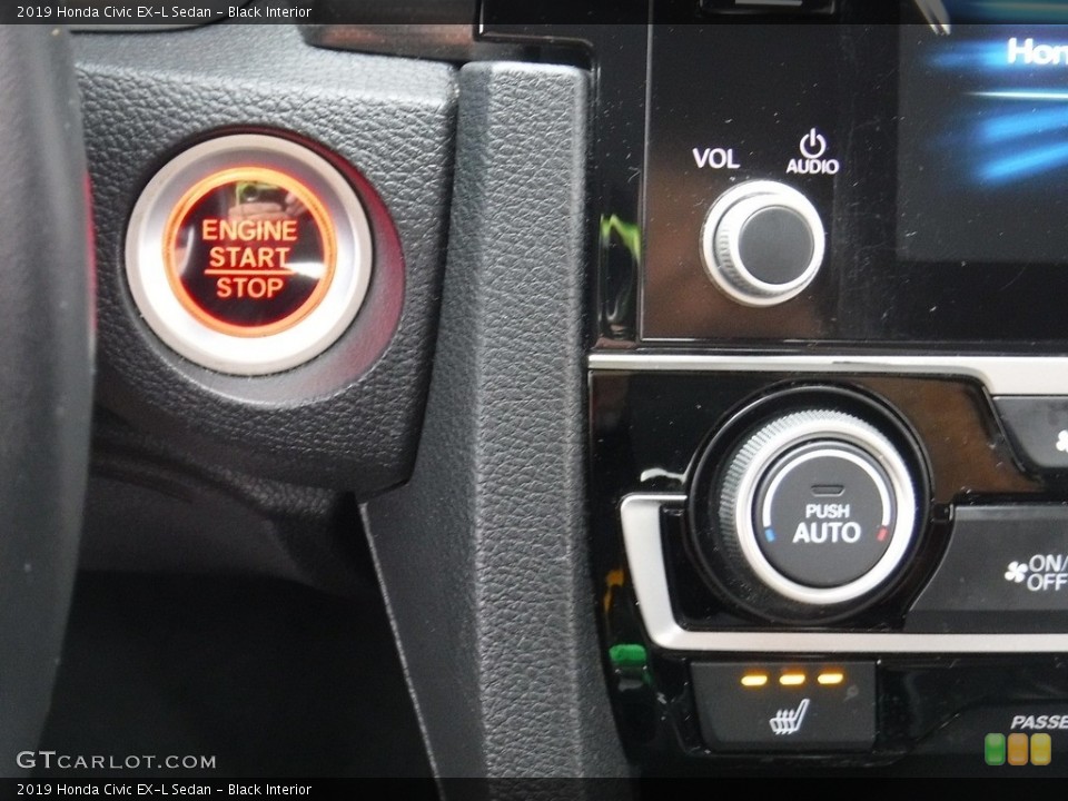 Black Interior Controls for the 2019 Honda Civic EX-L Sedan #144914779