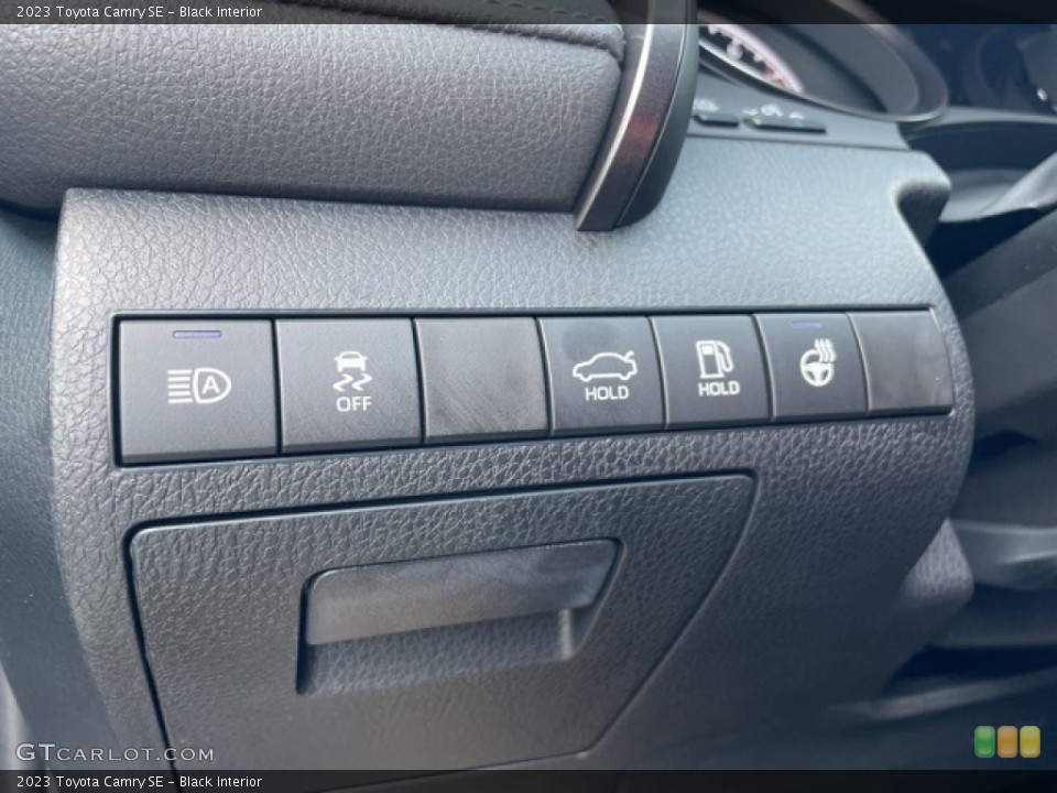 Black Interior Controls for the 2023 Toyota Camry SE #144919354