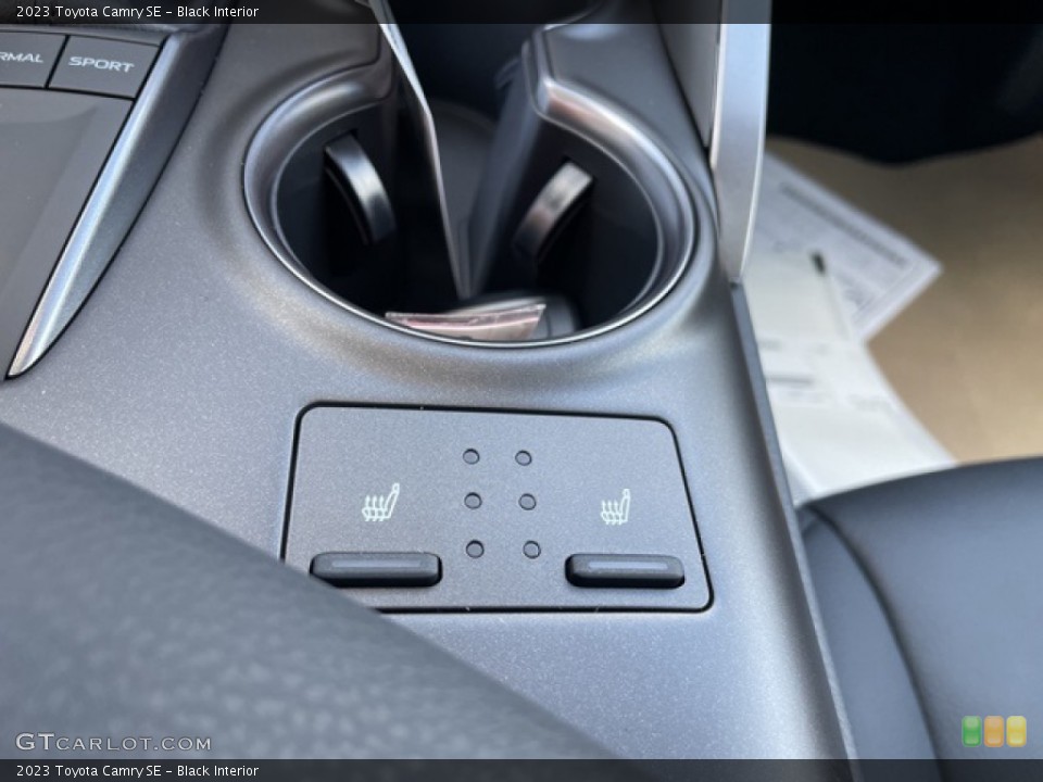Black Interior Controls for the 2023 Toyota Camry SE #144919376