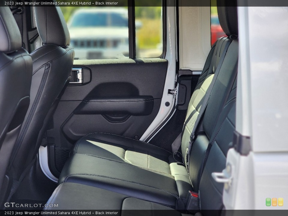 Black Interior Rear Seat for the 2023 Jeep Wrangler Unlimited Sahara 4XE Hybrid #144933580
