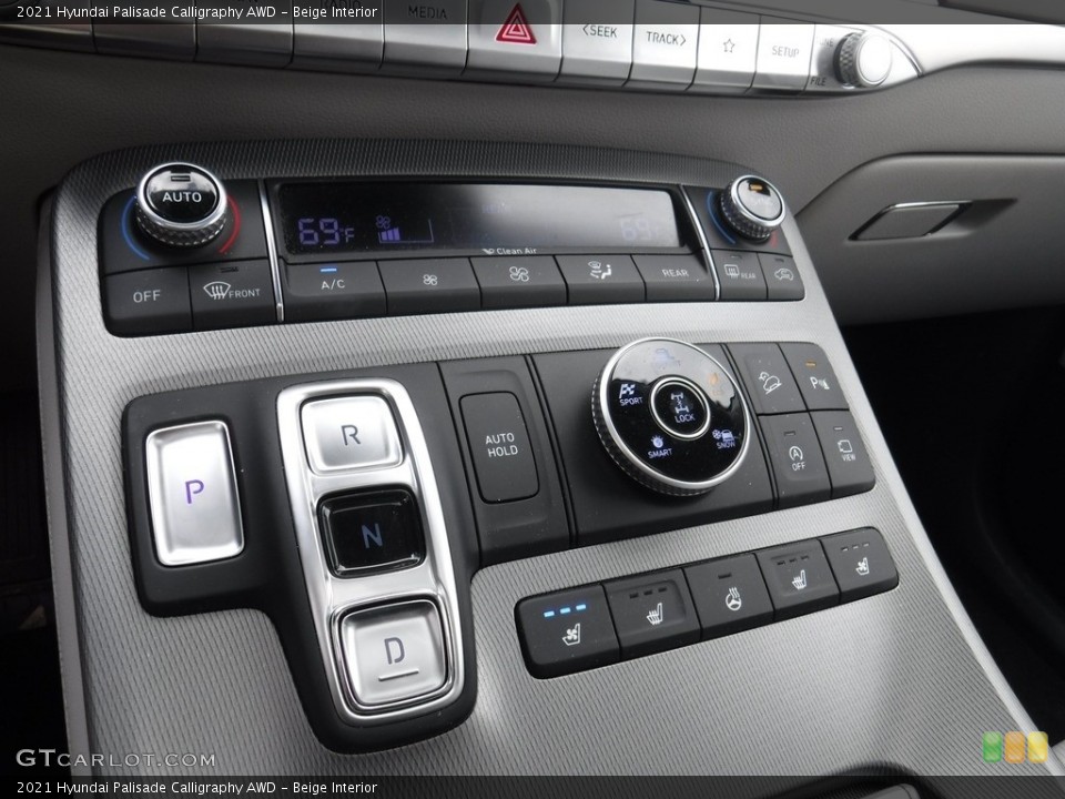 Beige Interior Transmission for the 2021 Hyundai Palisade Calligraphy AWD #144943347