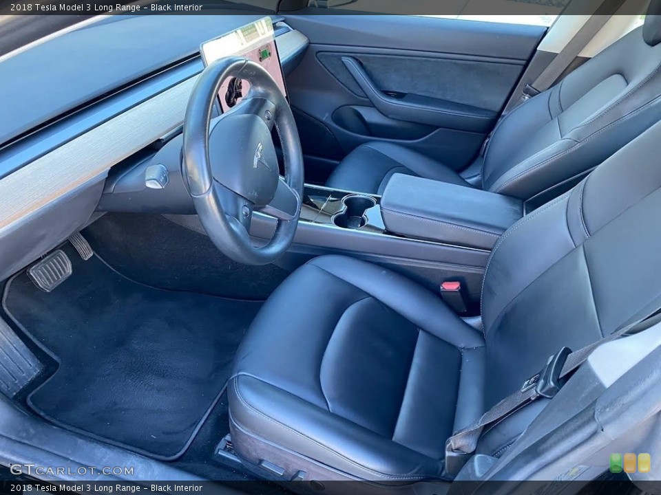 Black Interior Photo for the 2018 Tesla Model 3 Long Range #144948499