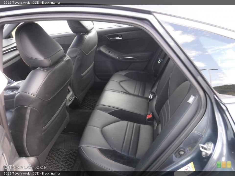 Black Interior Rear Seat for the 2019 Toyota Avalon XSE #144978478