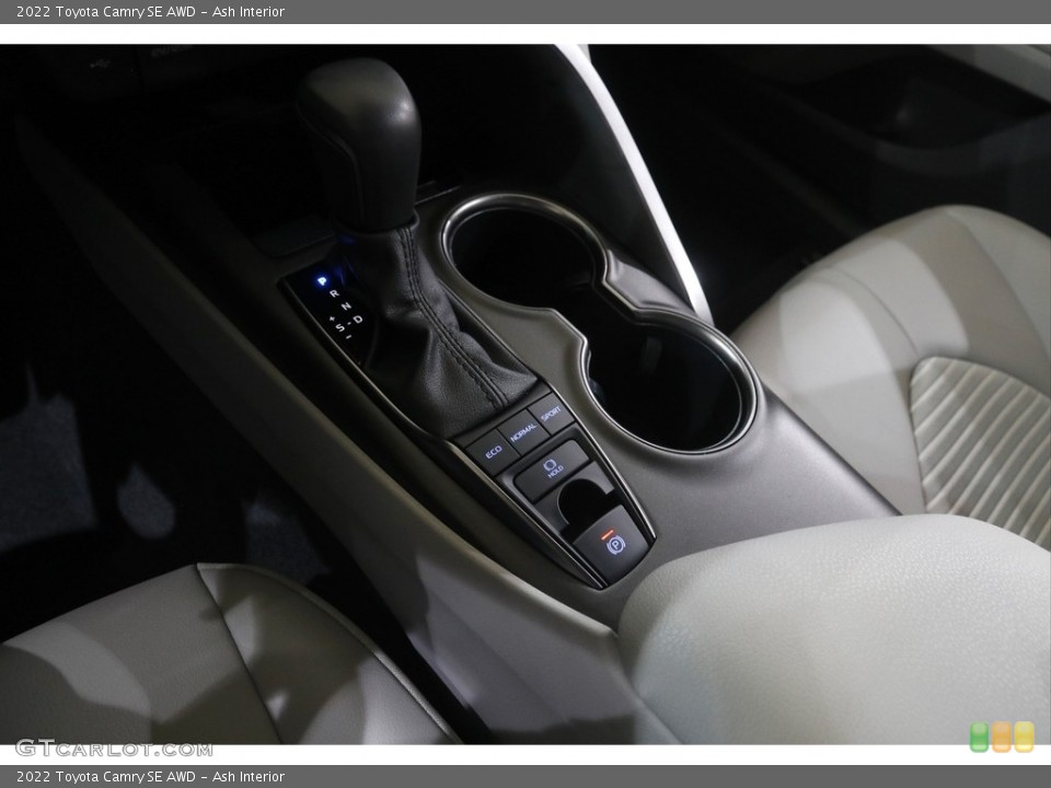 Ash Interior Controls for the 2022 Toyota Camry SE AWD #144992152