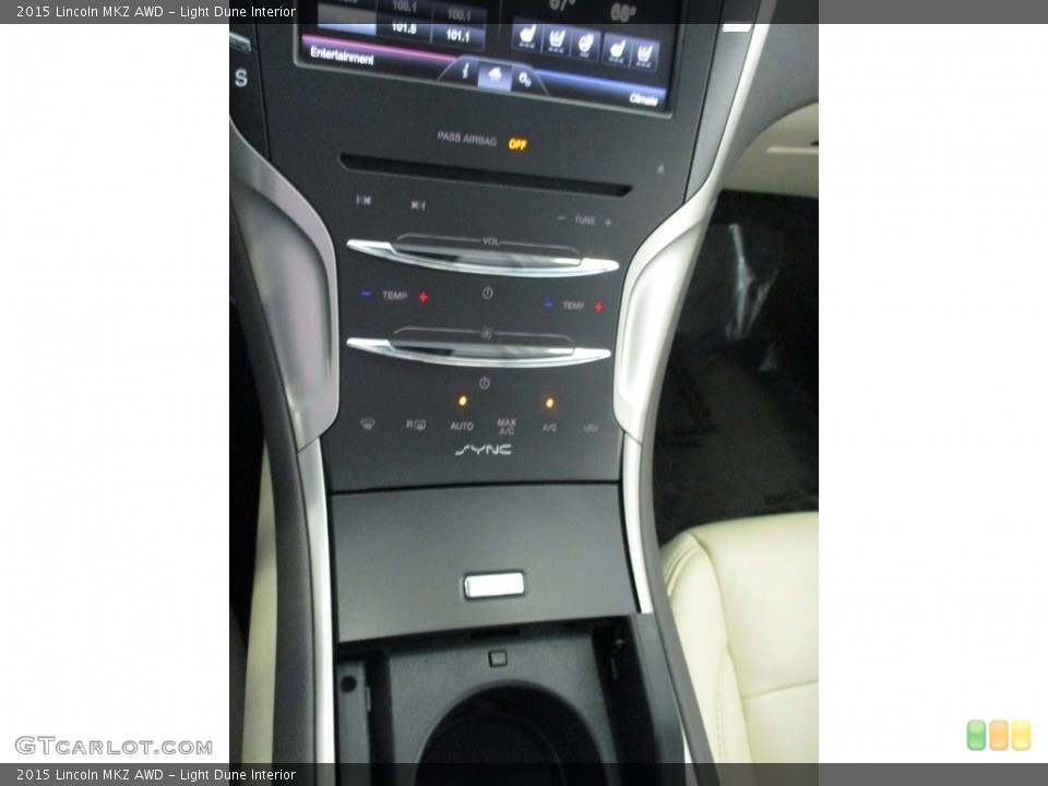 Light Dune Interior Controls for the 2015 Lincoln MKZ AWD #144996143