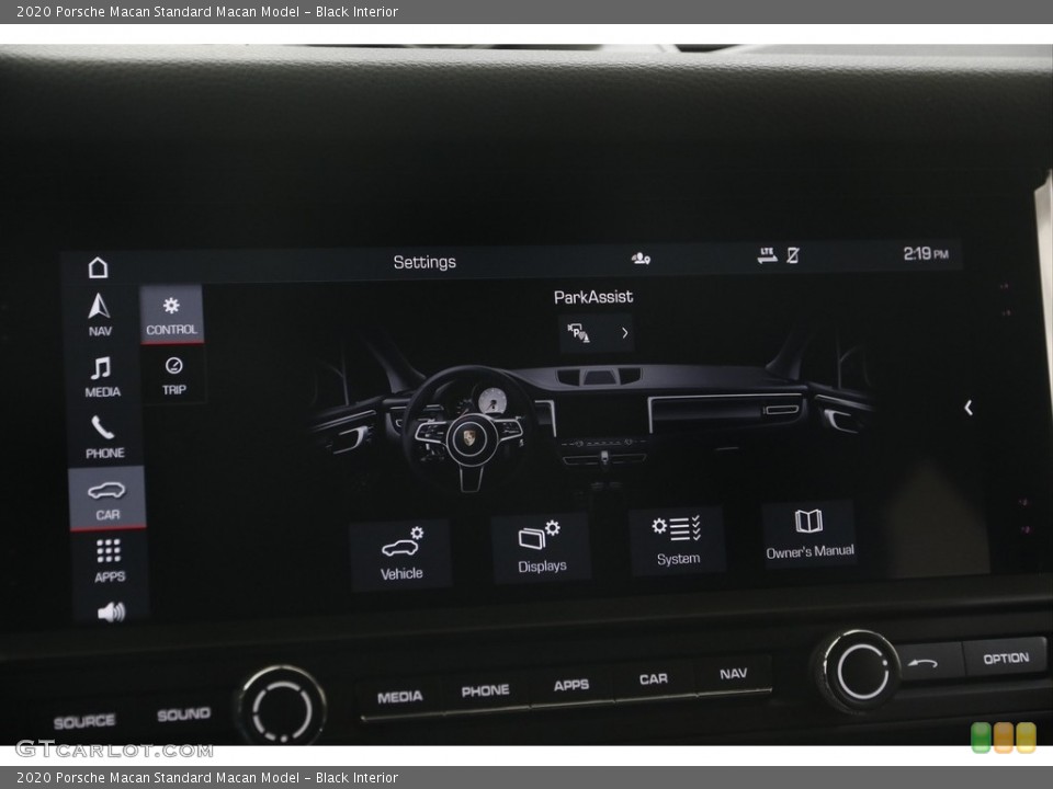 Black Interior Controls for the 2020 Porsche Macan  #145006062