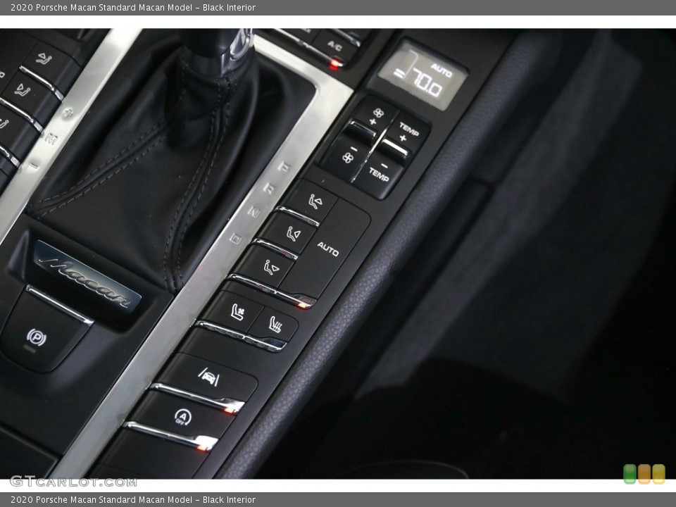 Black Interior Controls for the 2020 Porsche Macan  #145006137