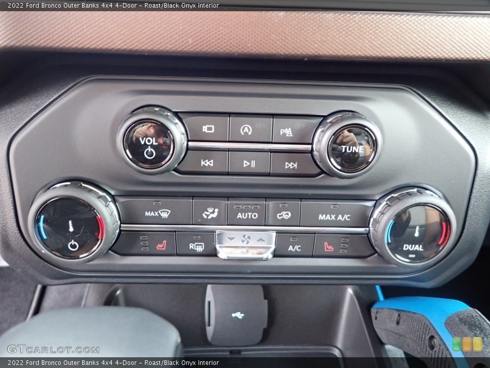 Roast/Black Onyx Interior Controls for the 2022 Ford Bronco Outer Banks 4x4 4-Door #145014904