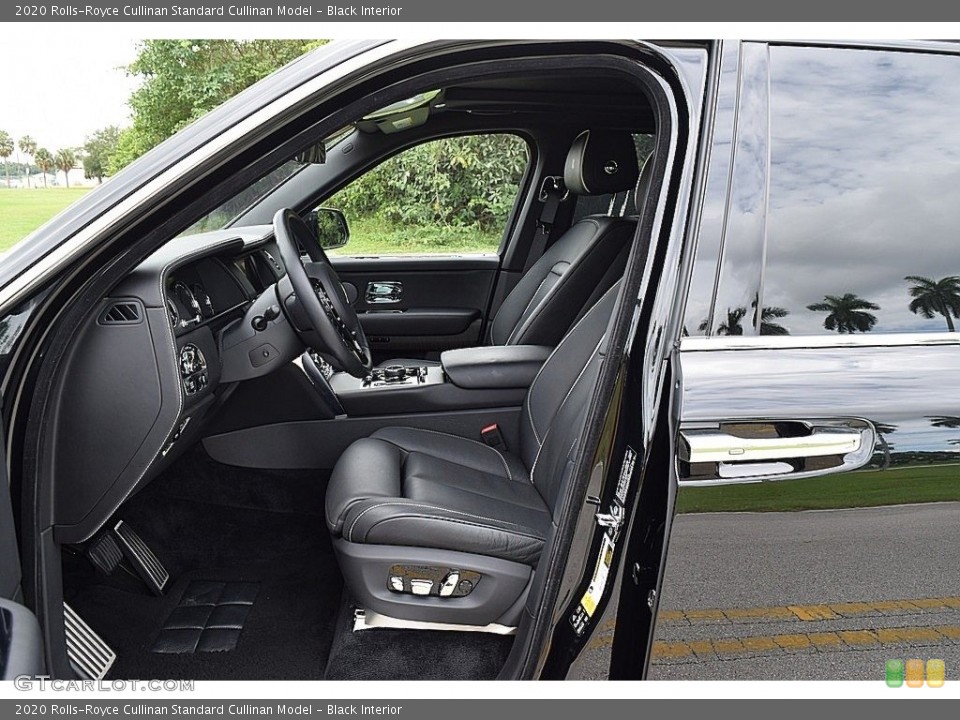 Black Interior Photo for the 2020 Rolls-Royce Cullinan  #145022093