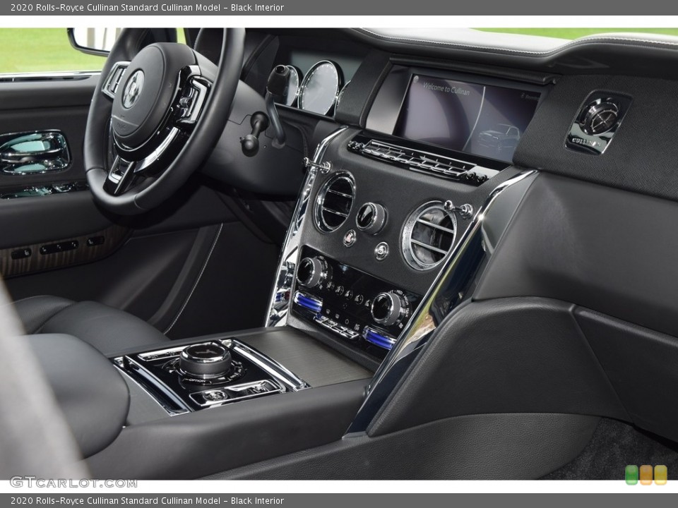 Black Interior Dashboard for the 2020 Rolls-Royce Cullinan  #145022309