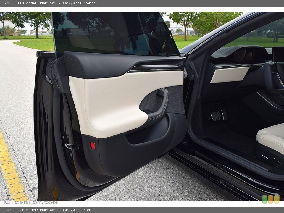 Black/White Interior Door Panel for the 2021 Tesla Model S Plaid AWD #145023071