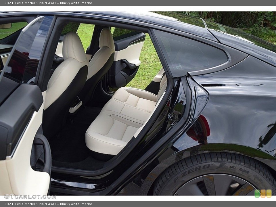 Black/White Interior Rear Seat for the 2021 Tesla Model S Plaid AWD #145023182