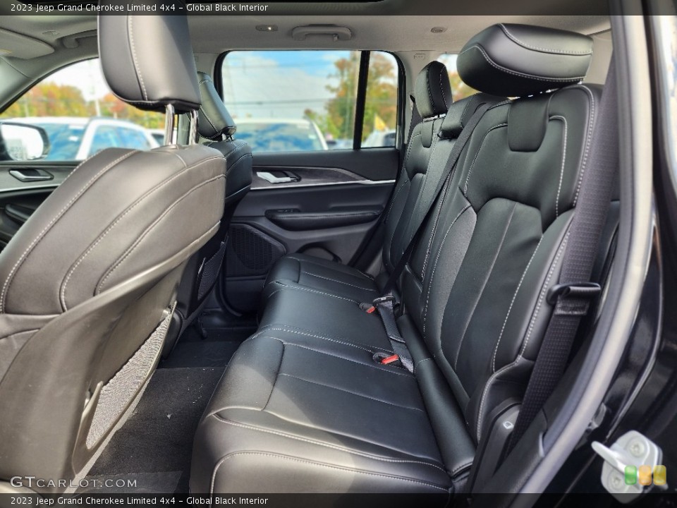 Global Black Interior Rear Seat for the 2023 Jeep Grand Cherokee Limited 4x4 #145025030