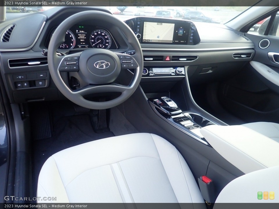 Medium Gray Interior Photo for the 2023 Hyundai Sonata SEL #145036378