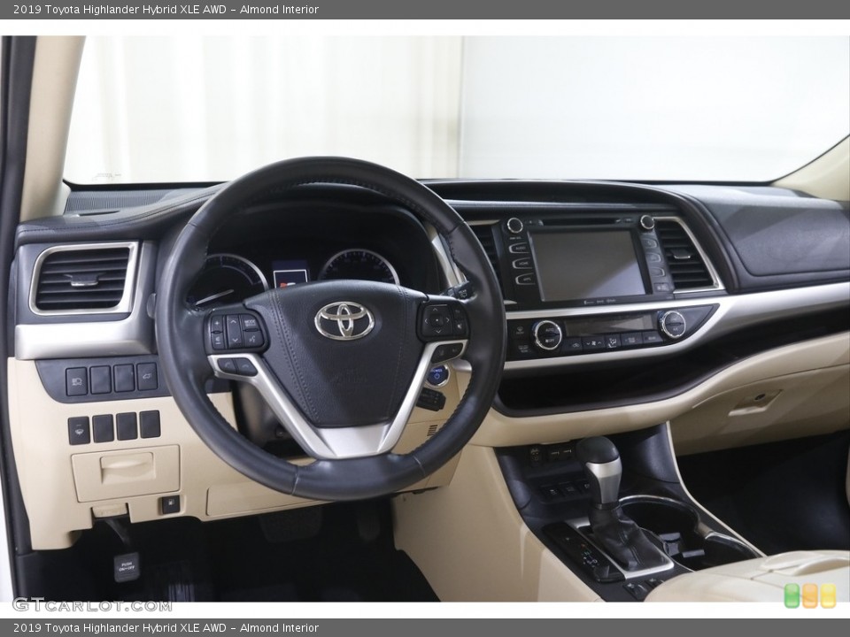 Almond Interior Dashboard for the 2019 Toyota Highlander Hybrid XLE AWD #145051798