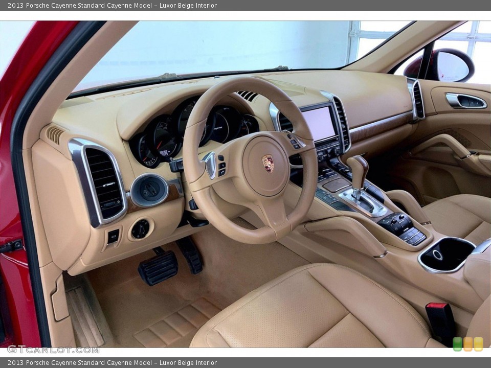 Luxor Beige Interior Photo for the 2013 Porsche Cayenne  #145056000