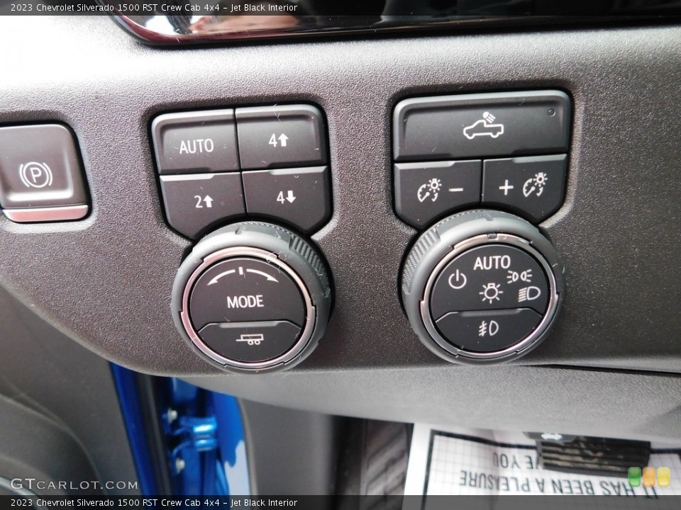 Jet Black Interior Controls for the 2023 Chevrolet Silverado 1500 RST Crew Cab 4x4 #145081917