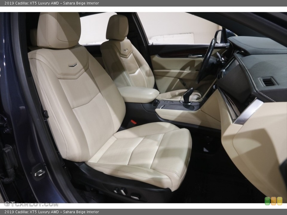 Sahara Beige 2019 Cadillac XT5 Interiors