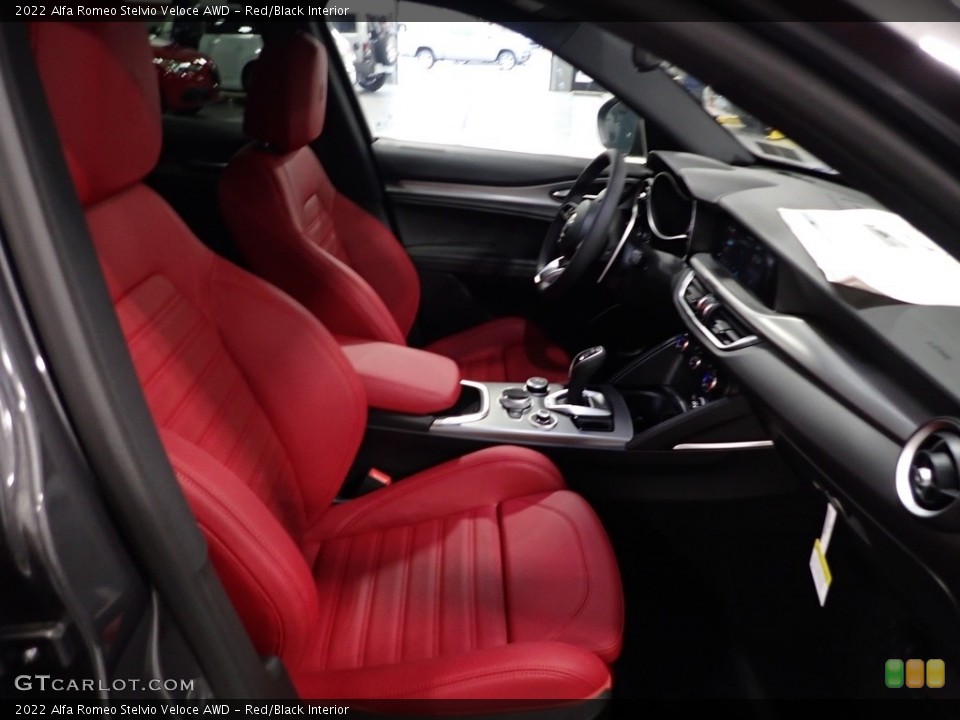 Red/Black Interior Photo for the 2022 Alfa Romeo Stelvio Veloce AWD #145103381