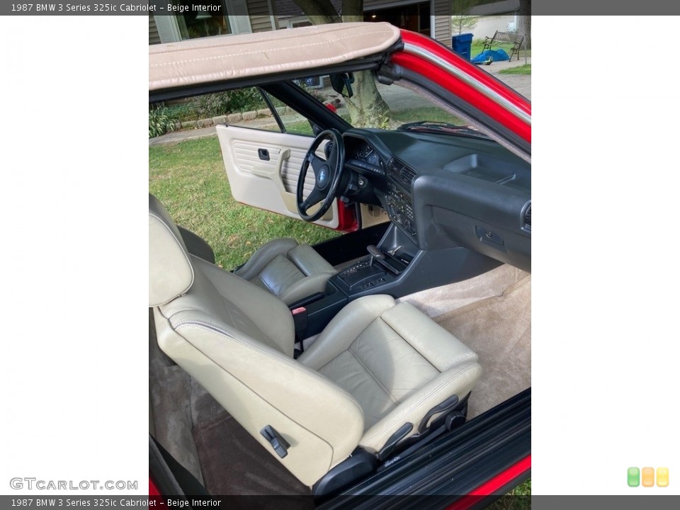 Beige Interior Photo for the 1987 BMW 3 Series 325ic Cabriolet #145113065