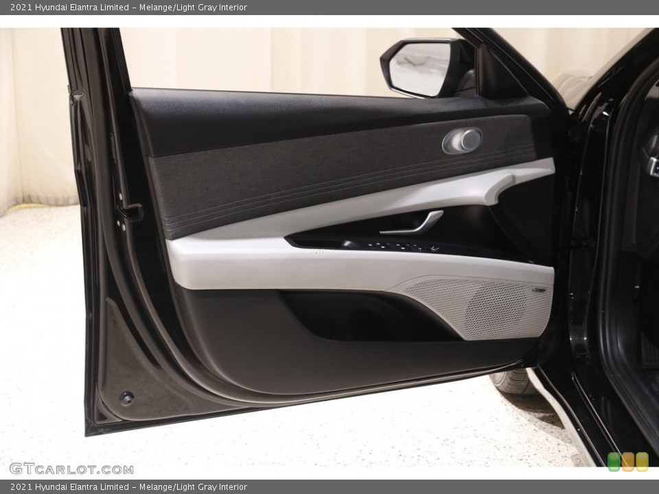 Melange/Light Gray Interior Door Panel for the 2021 Hyundai Elantra Limited #145120772