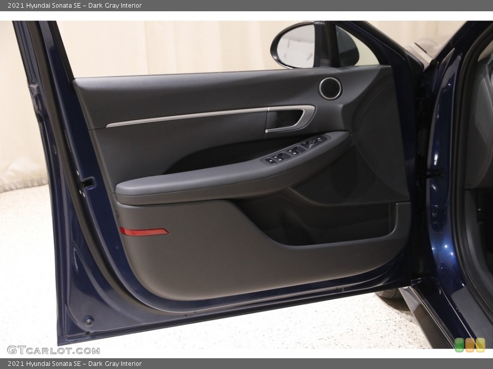 Dark Gray Interior Door Panel for the 2021 Hyundai Sonata SE #145121766
