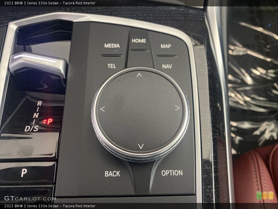 Tacora Red Interior Controls for the 2023 BMW 3 Series 330e Sedan #145131316