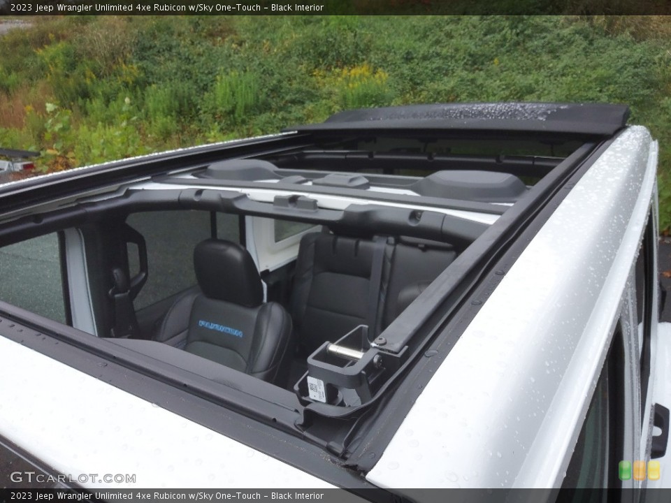 Black Interior Sunroof for the 2023 Jeep Wrangler Unlimited 4xe Rubicon w/Sky One-Touch #145132063