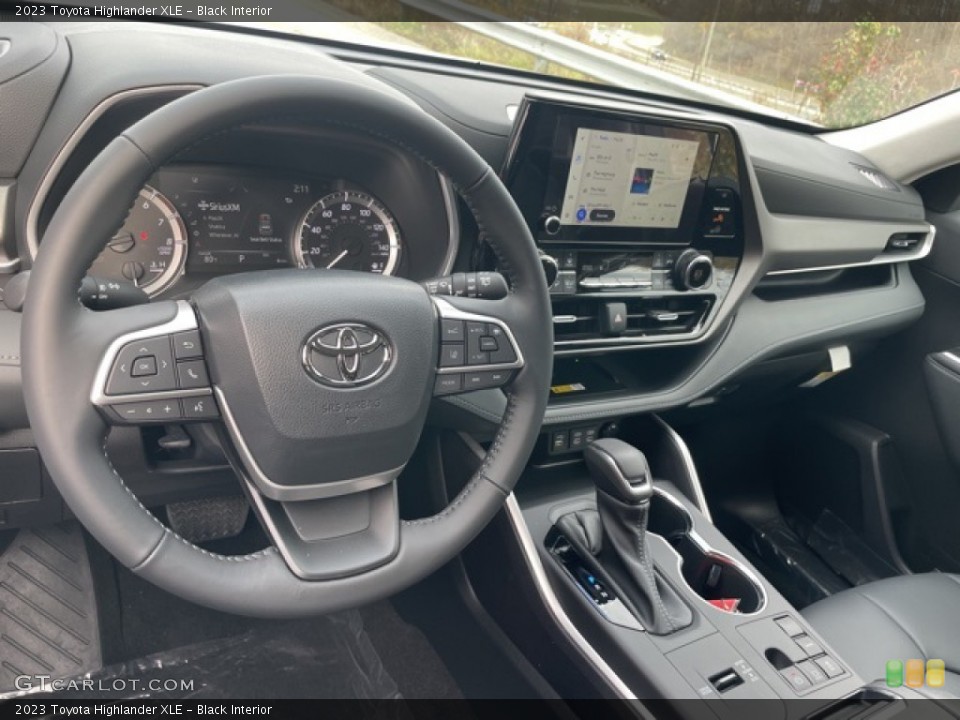Black Interior Dashboard for the 2023 Toyota Highlander XLE #145132588
