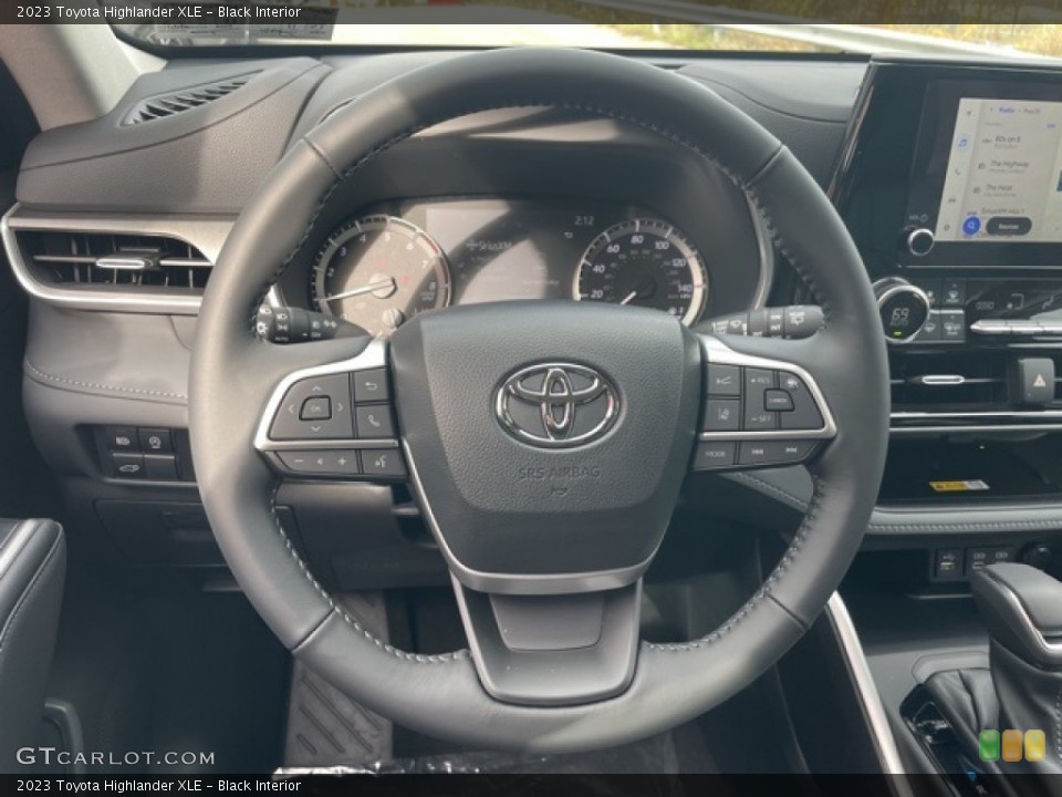 Black Interior Steering Wheel for the 2023 Toyota Highlander XLE #145132720